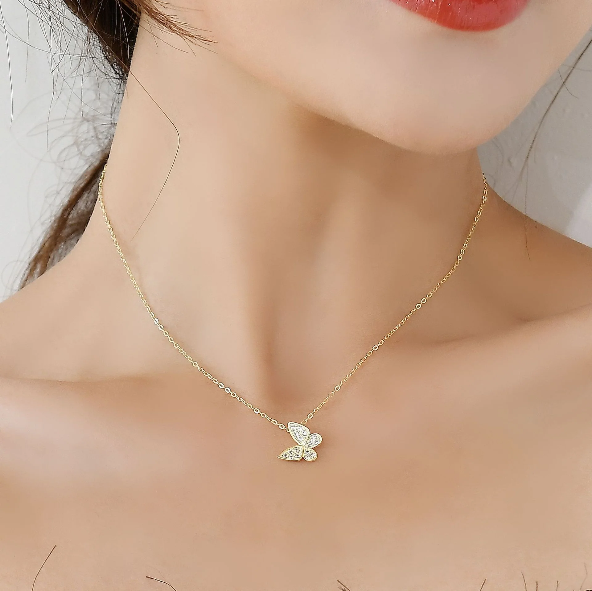 Small Butterfly Necklace All-match GRACE Necklace - Image 3