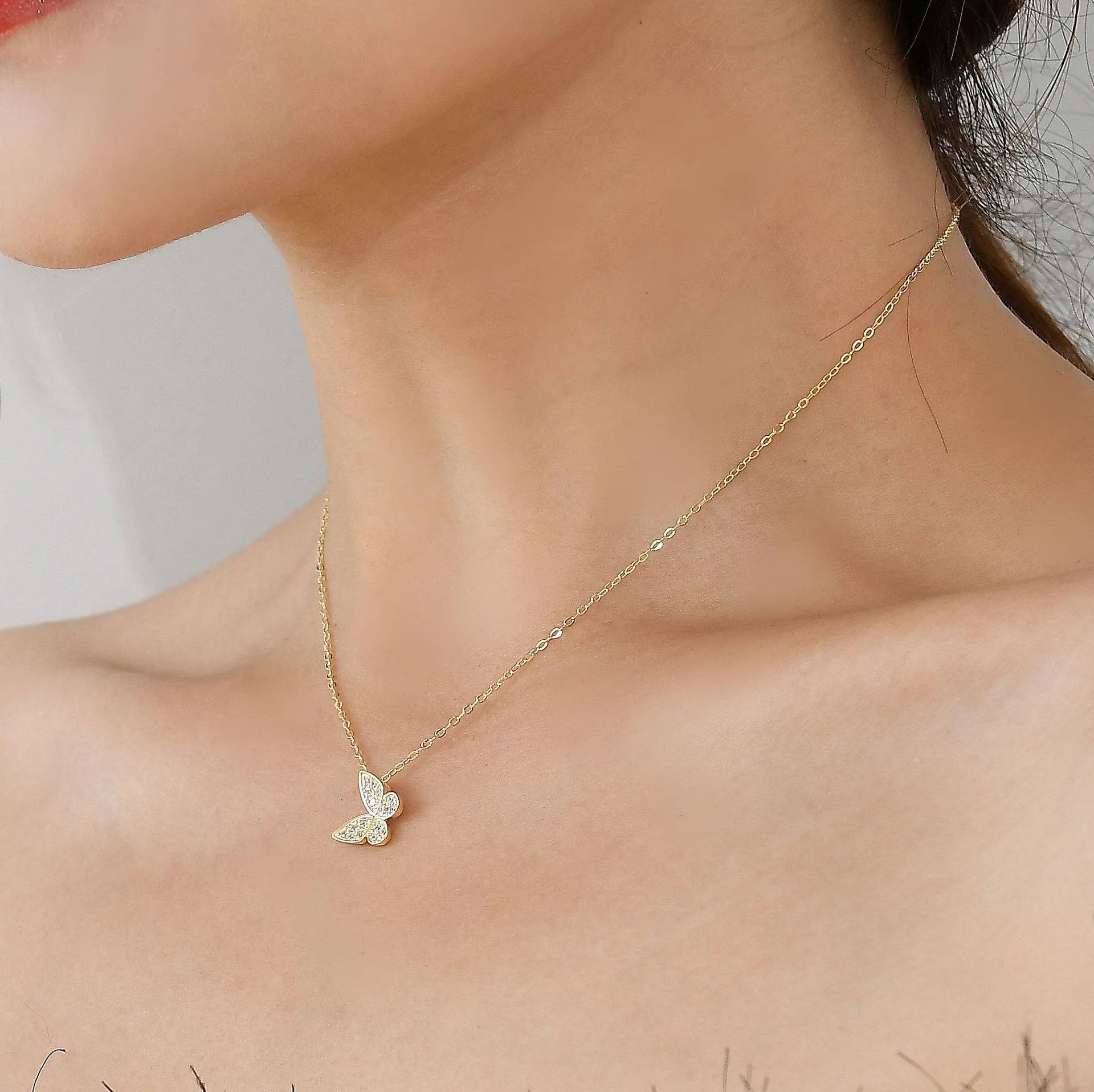 Small Butterfly Necklace All-match GRACE Necklace - Image 4
